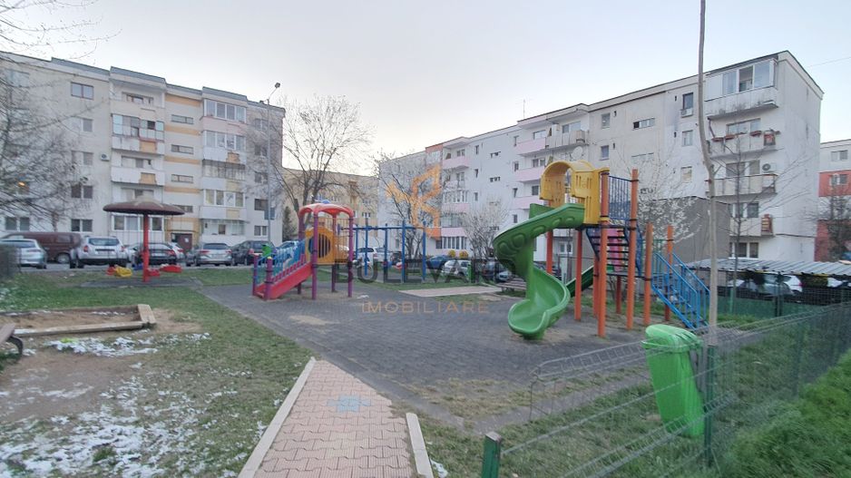 Apartament cu 3 camere, zona strazii Arinilor! - Poză 1