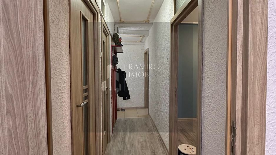 3 Camere 70mp - Partial Renovat - Metrou Aparatori la 1 Min - Poză 13