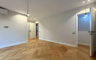 Duplex 4 camere cu gradina //  200 mp + curte 150mp // Straulesti - Poză 19