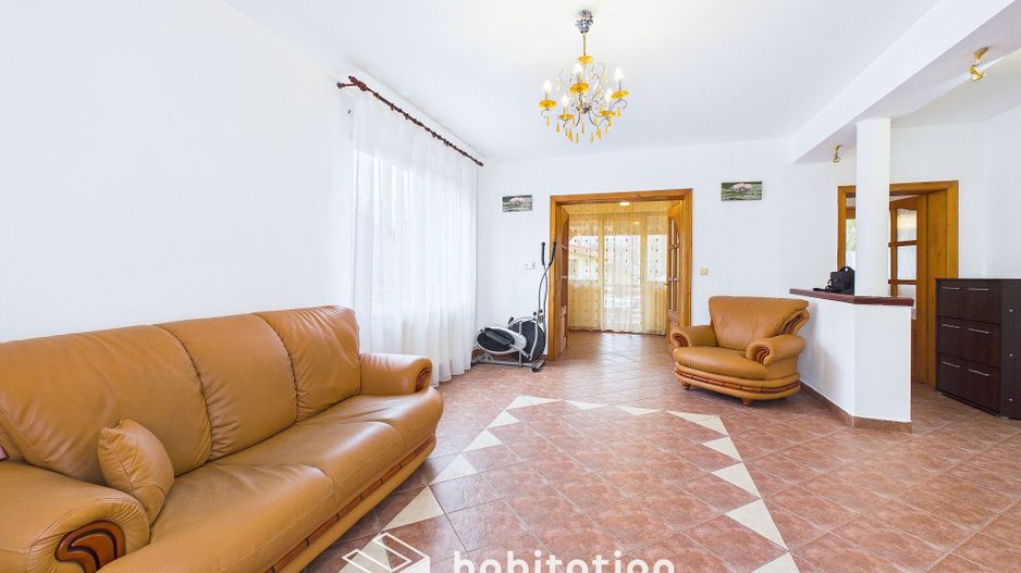 Casă ideală familie sau birou, cu curte și garaj | Braytim - Fratelia - Poză 2