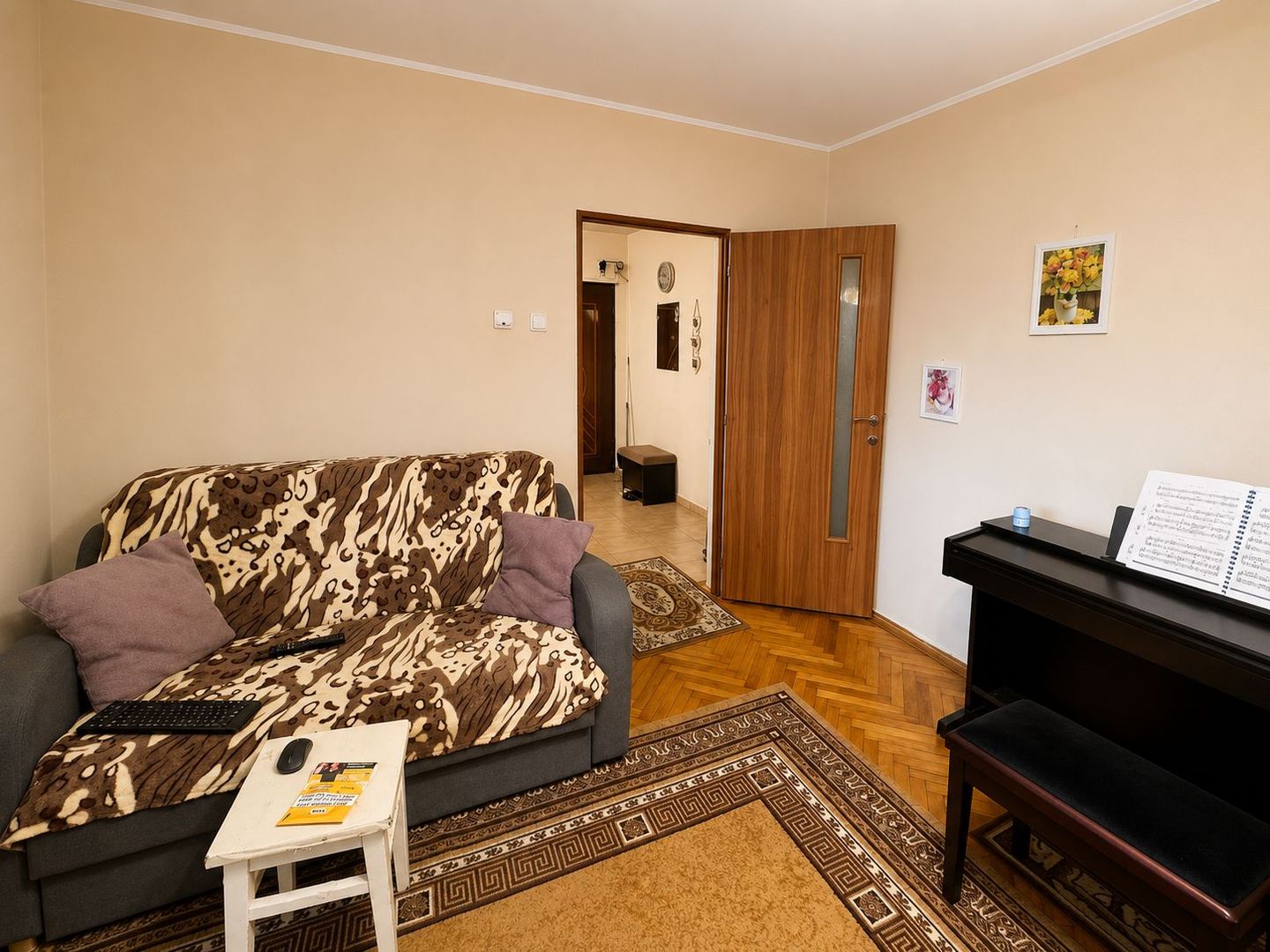 Apartament 3 camere, 63 mp, logie și boxă - Poză 4