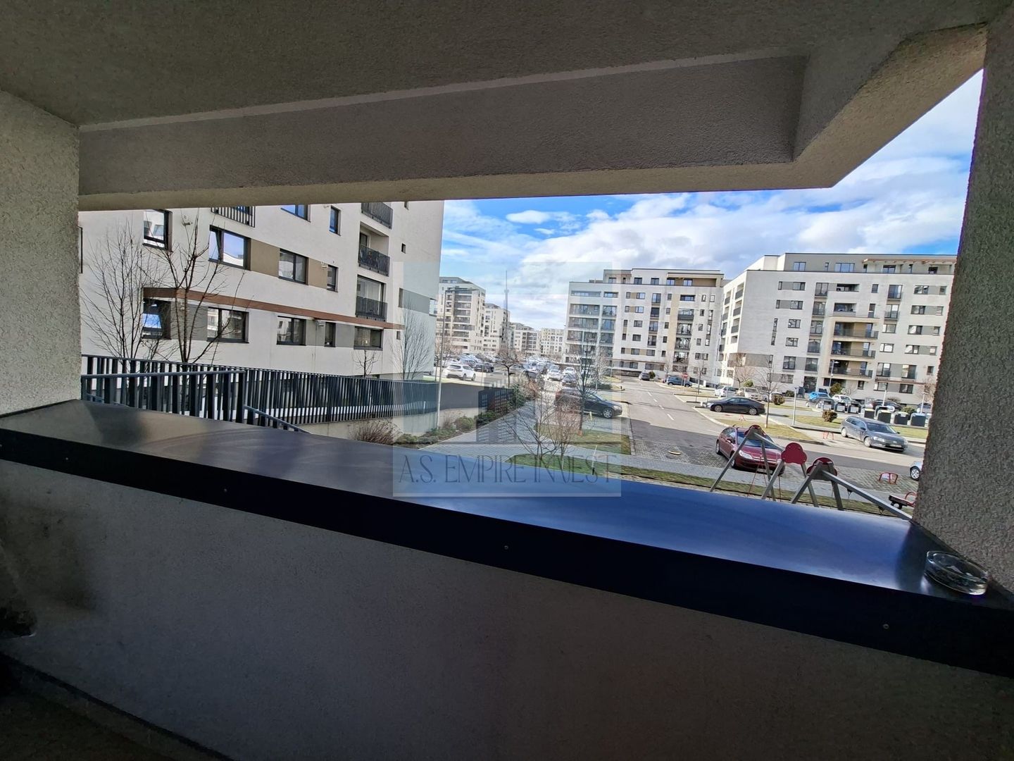Apartament 2 camere, mobilat/utilat -  Kasper Coresi, Tractorul Brașov - Poză 3