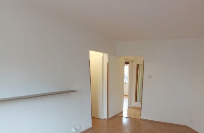 Închiriez apartament 3 camere nemobilat Str Avionului Sector 1 - Poză 4