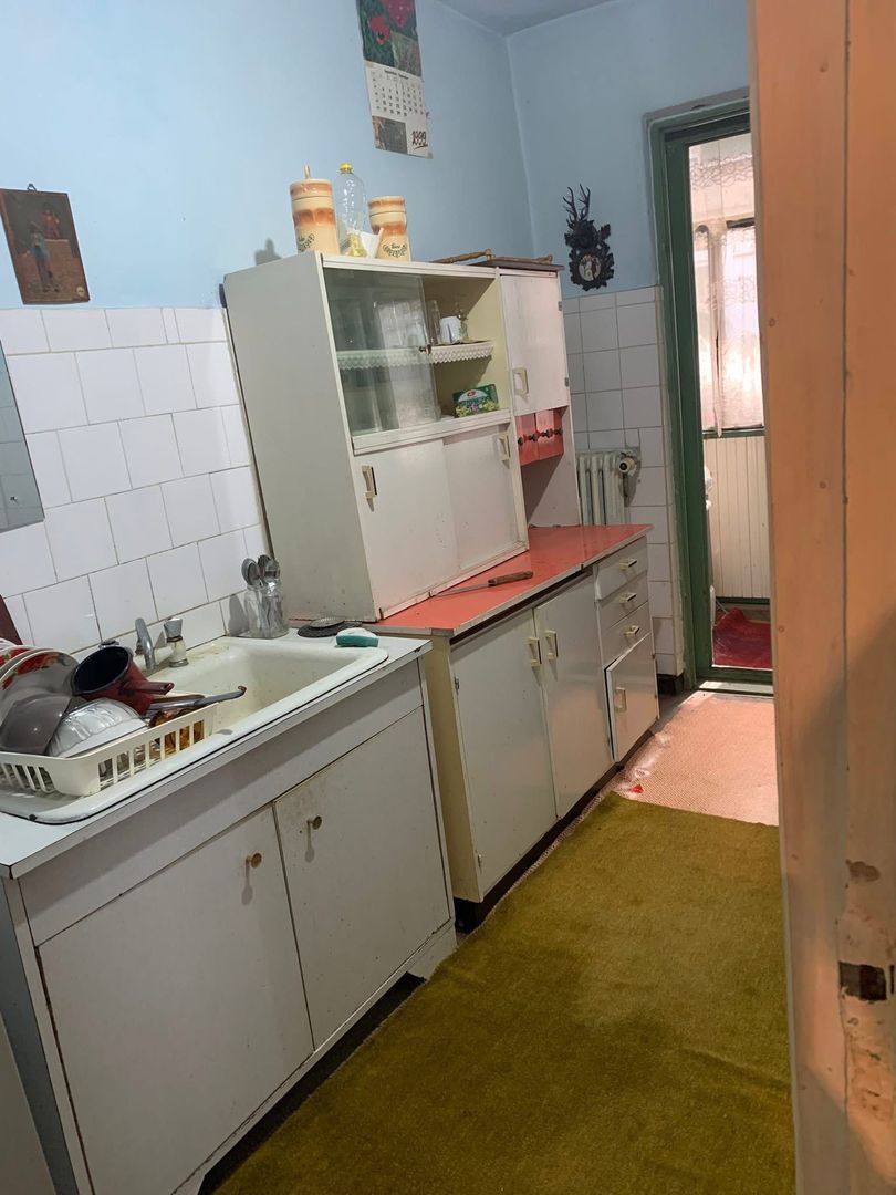 ofer spre vanzare apartament 3 camere zona Splai Mihai Viteazul, etaj - Poză 8