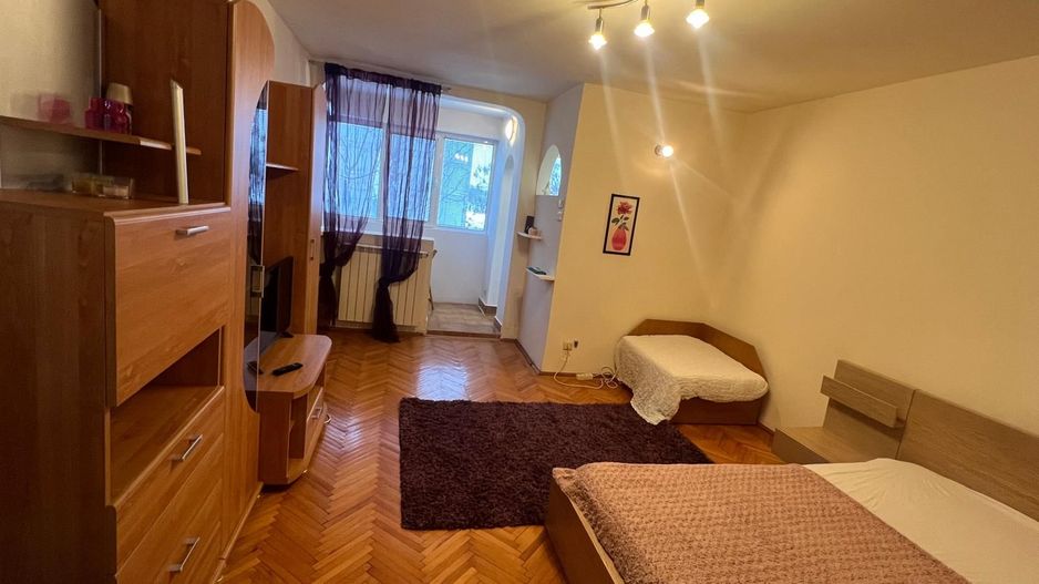 Garsoniera mobilata utilata Favorit - Poză 1