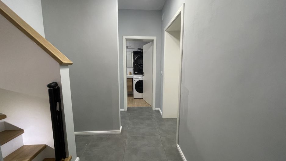 Casa spatioasa,amenajata in zona Lipovei - Poză 9