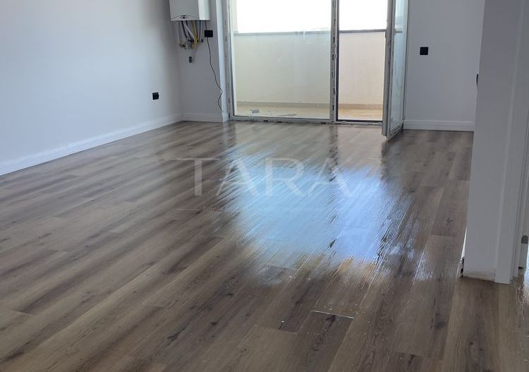 Apartament modern cu 2 camere, finisat recent. Locatie Excelenta ! - Poză 2