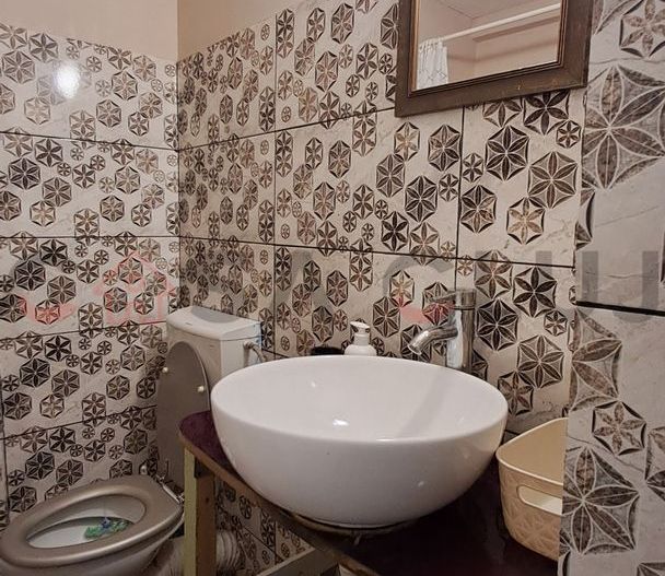 Ultracentral!! Clădire / 3 nivele – 14 camere, 300 mp utili, B-dul Eroilor!! - Poză 10