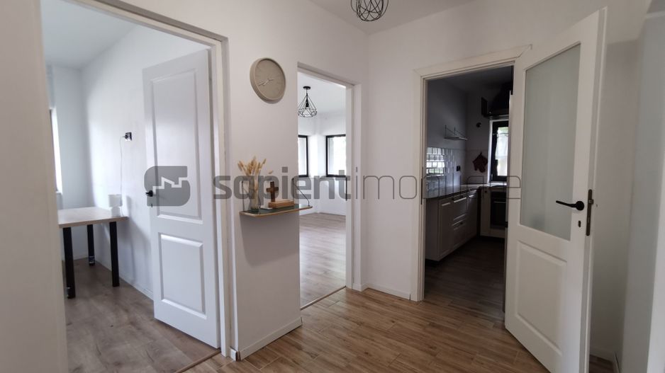 De închiriat apartament cu 3 camere, în Milano 5, Nufărul - Poză 2
