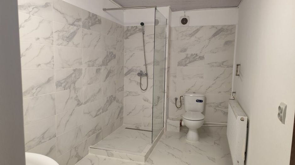 De vanzare apartament 2 camere Piata Victoriei cu parcare sect 1 - Poză 4