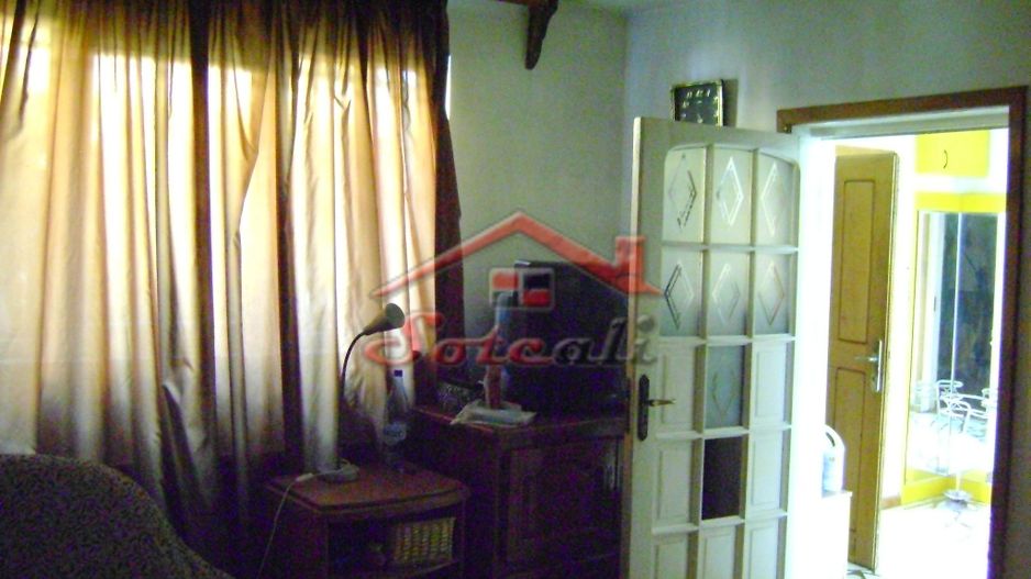 Casă / Vilă cu 7 camere de vânzare în Cornu - Poză 15