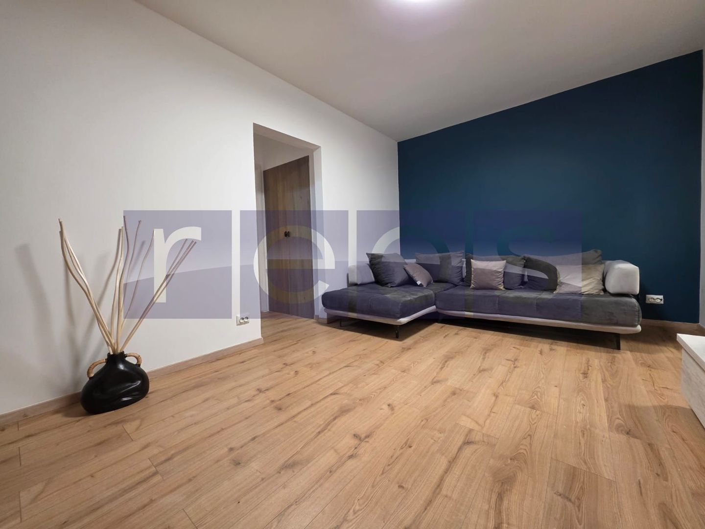 VANZARE 2 CAMERE -SEMIDECOMANDAT -TIMPURI NOI - Poză 4