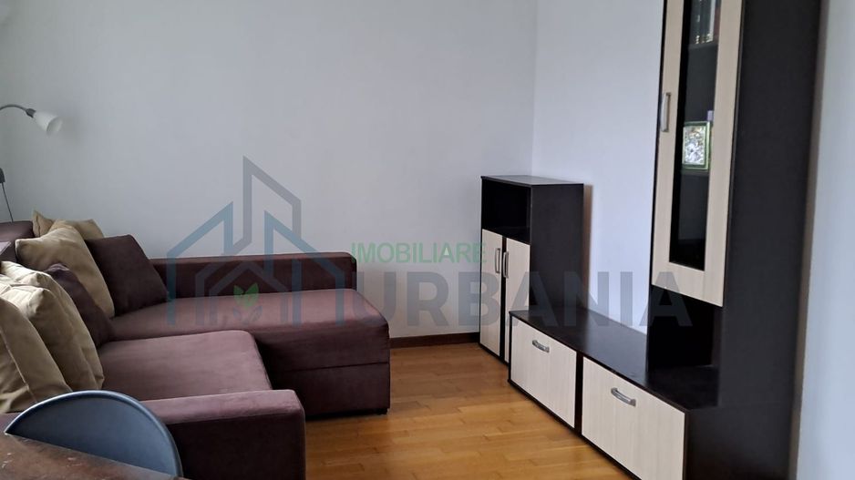 Apartament 4 Camere decomandat bloc Iasicon, central - Poză 3