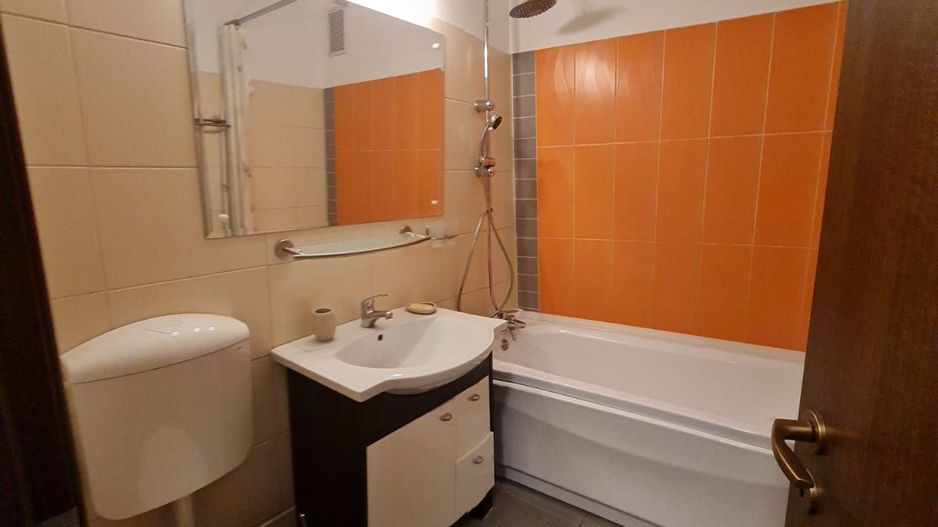 Metrou 1 Mai 2 cam sdc 7/9 renovat, mobilat, totul nou - Poză 12