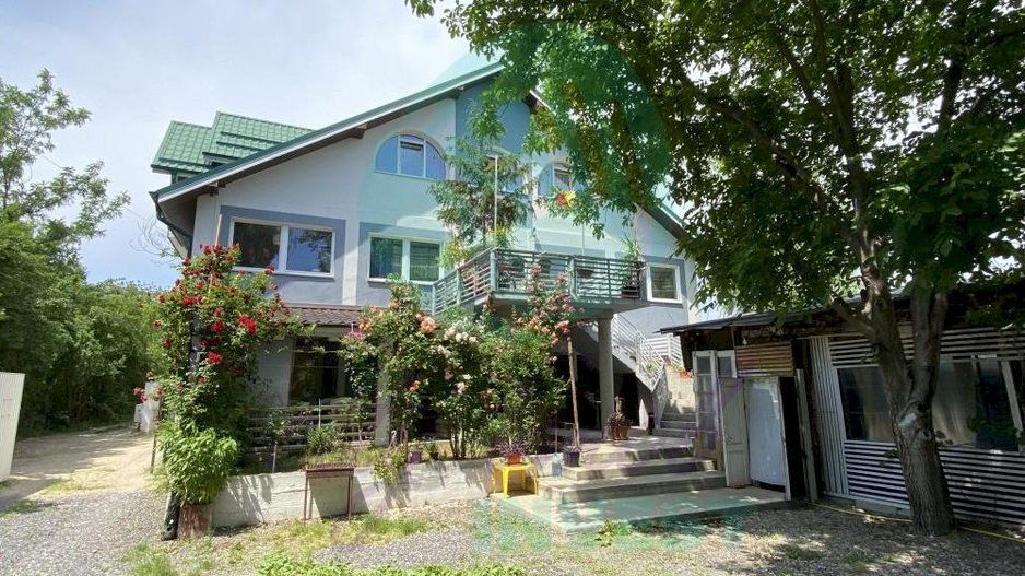 Casa individuala - tern 400 mp - zona Odai - Poză 1