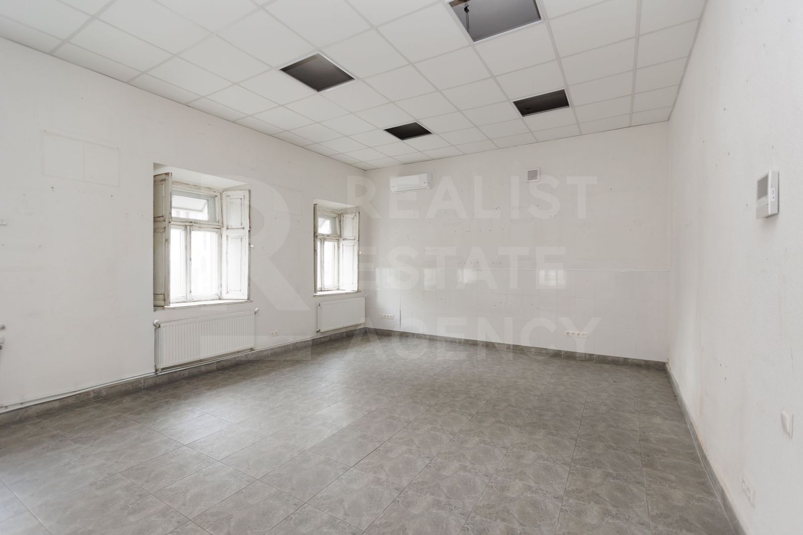 Chirie, spațiu comercial 59,2 mp, str. București, Centru - Poză 4