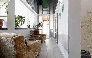 Clădire și teren de investiție, central Roman - Poză 13