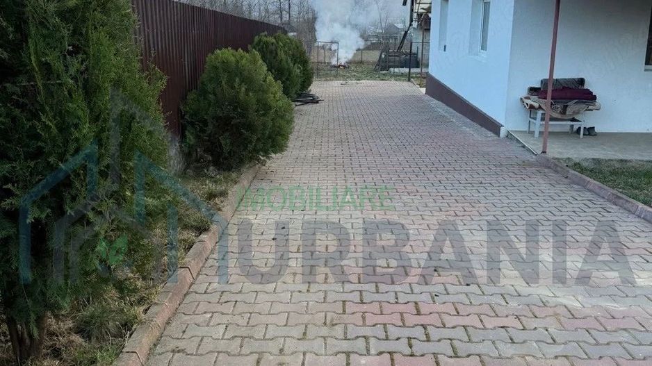 Casă de vânzare în Hărtoape (Poienița), comuna Vânători, județul Iași - Poză 5