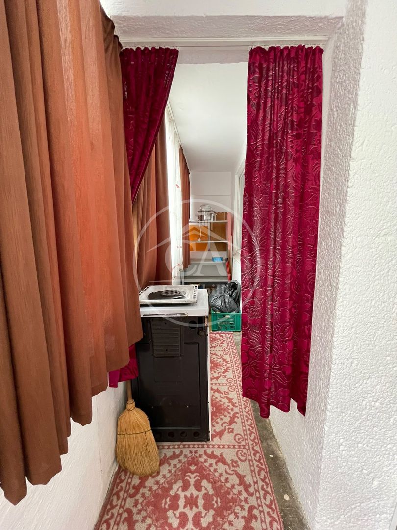 Apartament de vânzare cu 3 camere în zona Dacia, Oradea - Poză 12