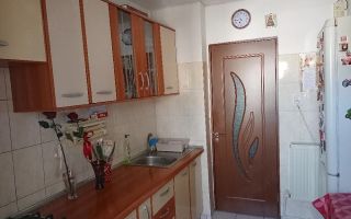 Apartament 3 camere, decomandat, mobilat și utilat, Iași - Poză 3