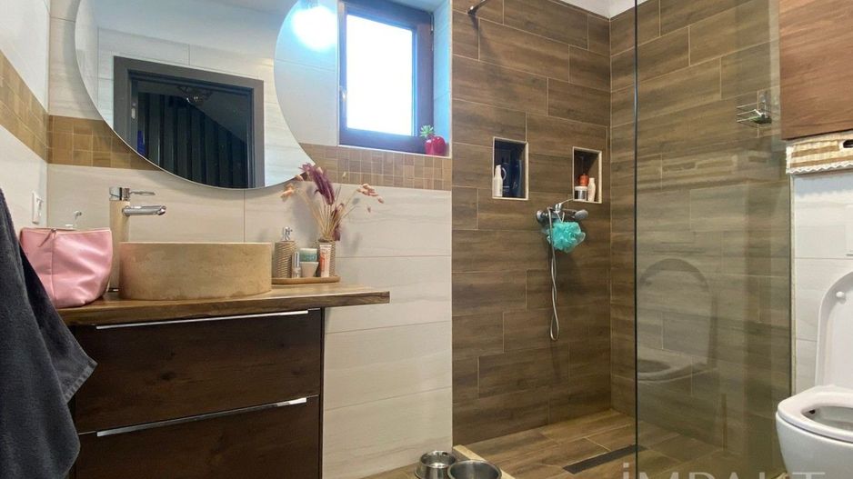 Duplex cu 4 Dormitoare | Incalzire Pardoseala | 3 Bai | Intrare Dezmir - Poză 9