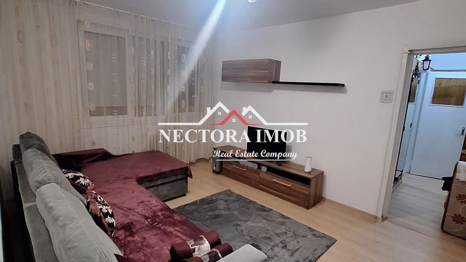 NECTORA IMOB-Apartament 3 camere, Zona Rogerius, Renovat, Etaj 1, 65mp - Poză 1