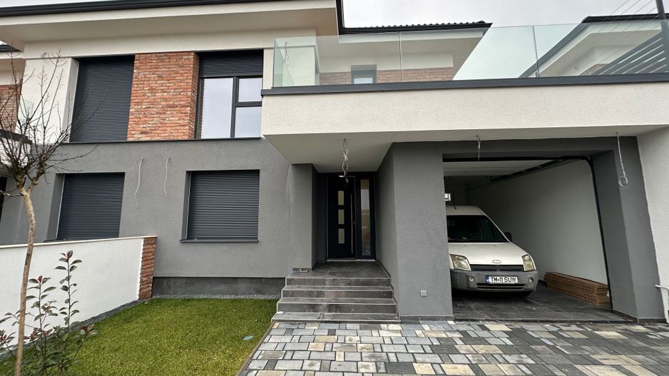 Duplex deosebit cu garaj și subsol - Poză 2