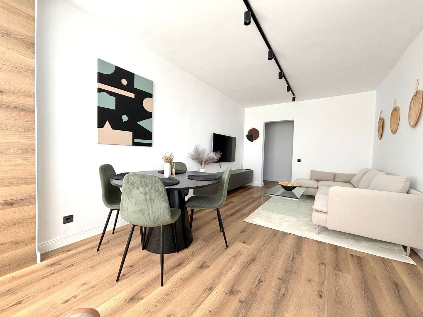 3 camere renovat complet langa Parc Floreasca-Beller - Poză 3