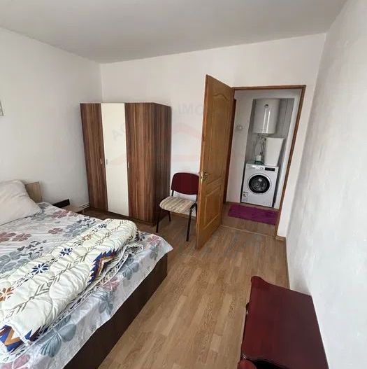 Vanzare apartament cu 3 camere, Ultracentral, pret 83.000 EURO, sup.68 - Poză 1