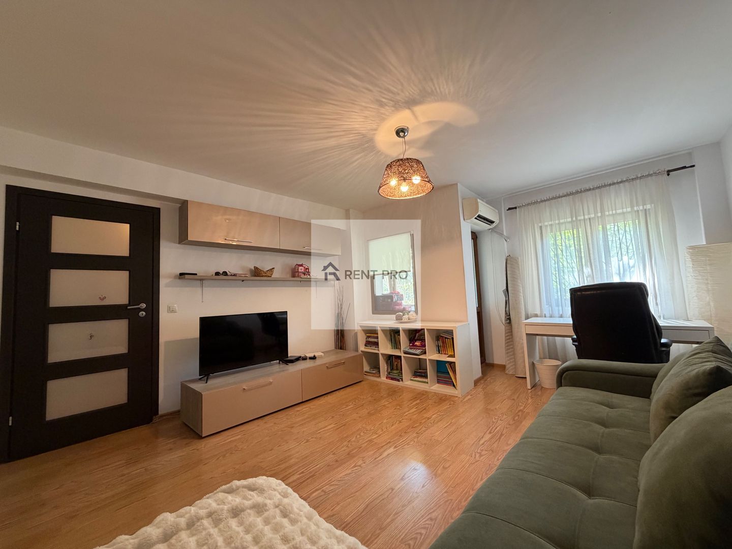 Apartament 2 Camere Spațios Drumul Sării Bloc Solid 1983 Reabilitat - Poză 2