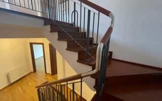 VILA CU 5 DORMITOARE IN COMPLEX REZIDENTIAL - Poză 16