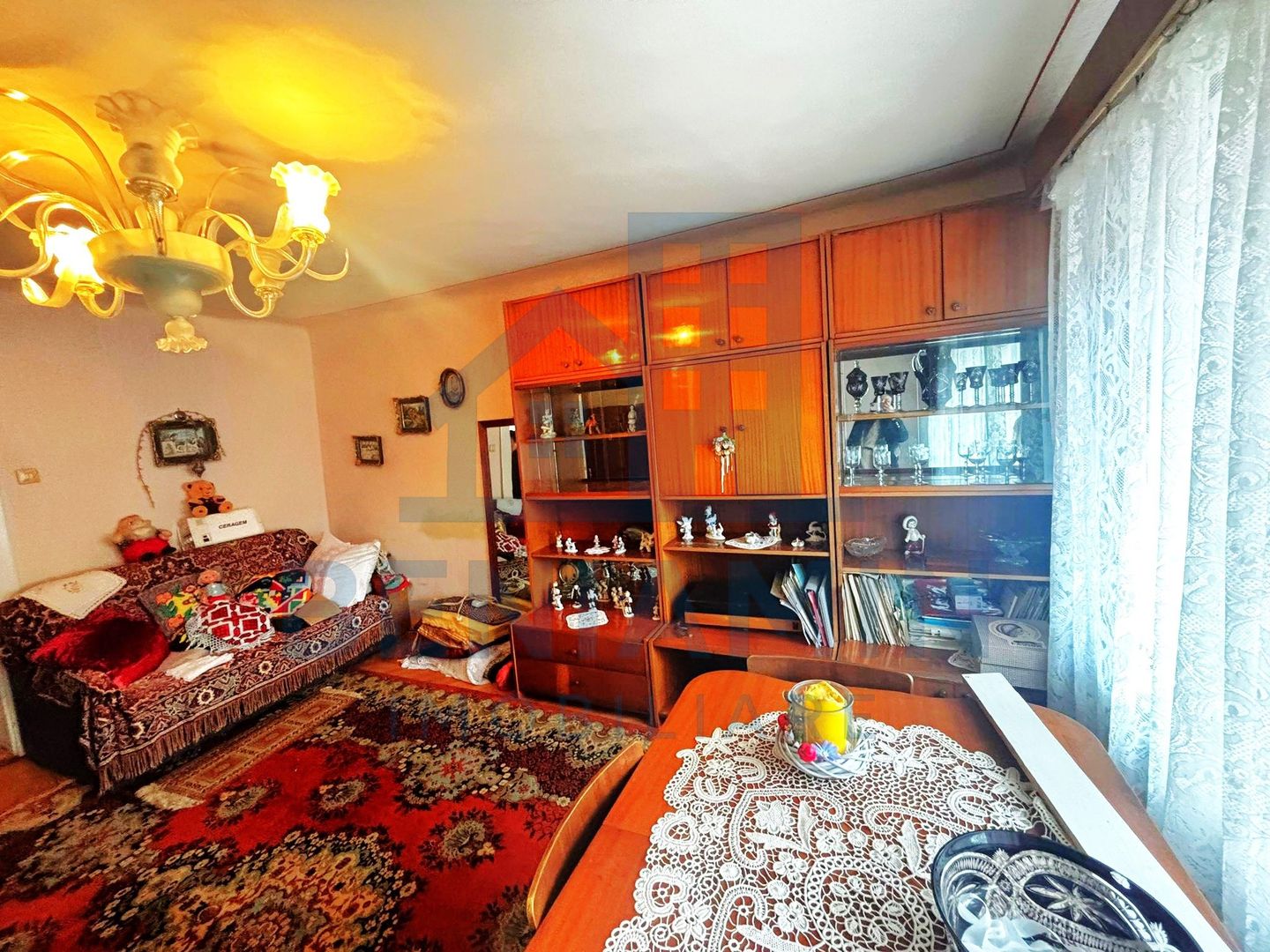 Casa-Central-Brasov-Sitei-Universitate-125mp-curte-280mp-Disponibila - Poză 4