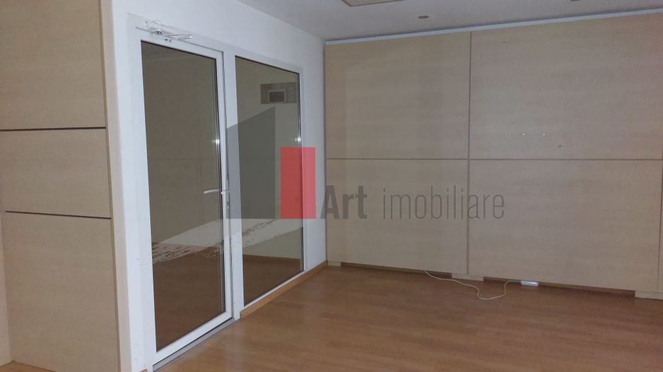 Spatiul industrial "LOKAL" pentru depozitare/productie, in incinta APACA - Poză 6
