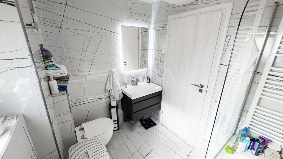 Apartament 3 camere, 70 mp + grădină 125 mp, Zona Vivo - Poză 5