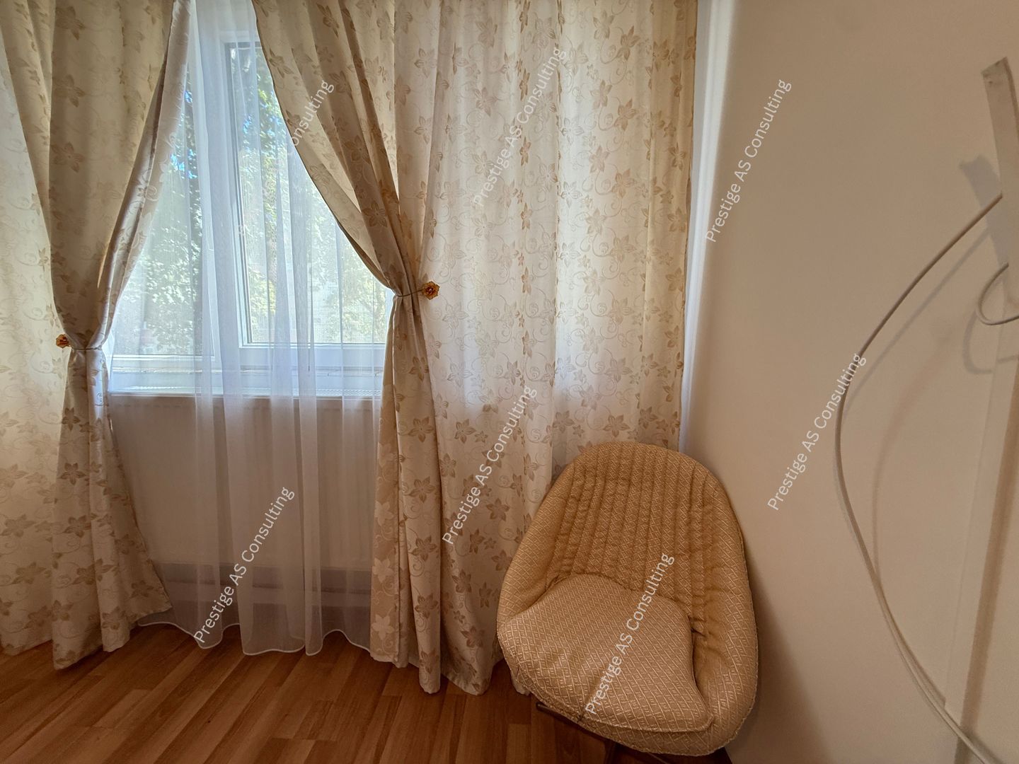 Apartament cu 2 camere in Timisoara | Etaj 1 Lift- zona Dambovita - Poză 3