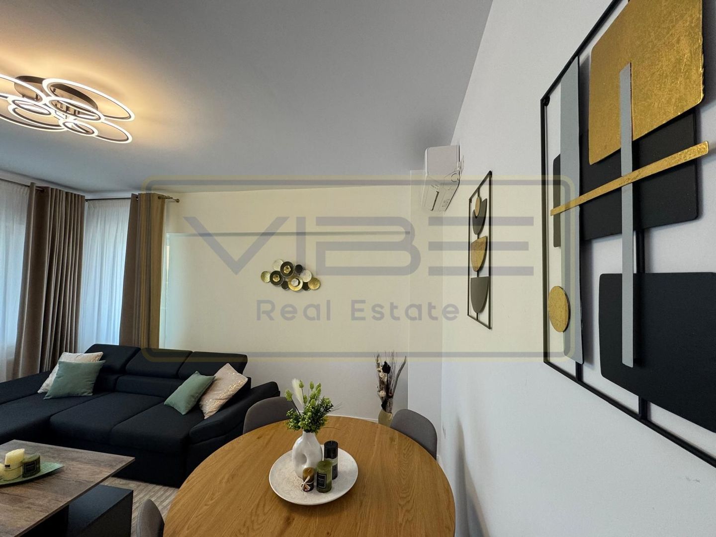 Apartament 2 camere decomandat cu parcare subterana  Unirea Towers - Poză 4