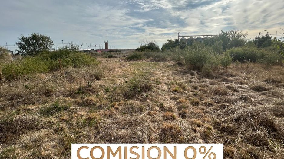 COMISION 0 | Teren intravilan | 945mp | Sacalaz Vest - Poză 1