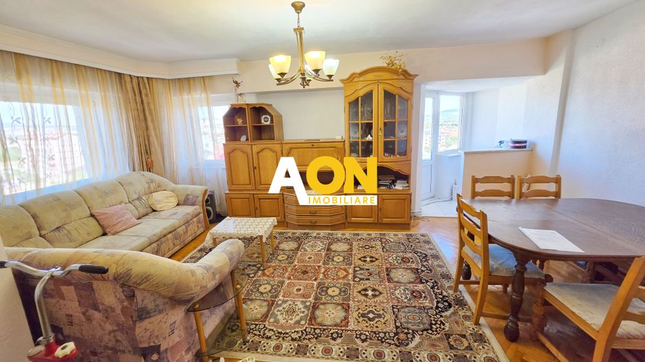 Apartament 3 camere, ultracentral, etaj intermediar - Poză 1