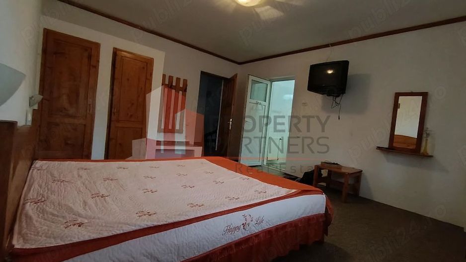 Pensiune lângă Castelul Bran | 9 camere | Pregătită pentru activitate - Poză 5