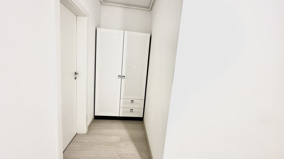 Garsonieră modernă de închiriat în Brașov, zona Coresi - Poză 9