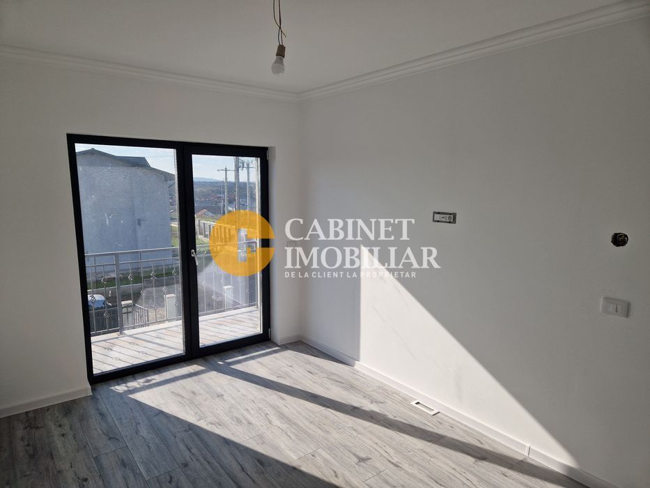 Vila Miroslava - langa Family Market - Asfalt - INTABULATA - Poză 5