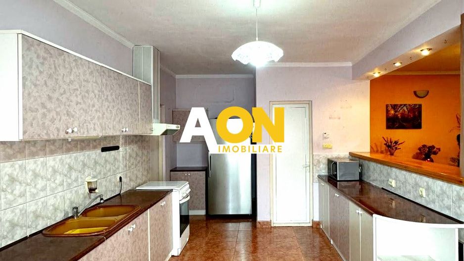 Casa P+1, 912 mp teren, 5 camere, strada asfaltata, zona Lipoveni - Poză 7