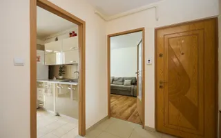 Apartament Mioveni , etajul 2 , decomandat ! - Poză 16
