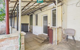 Casa cu 4 camere zona Funcționarilor - Poză 1