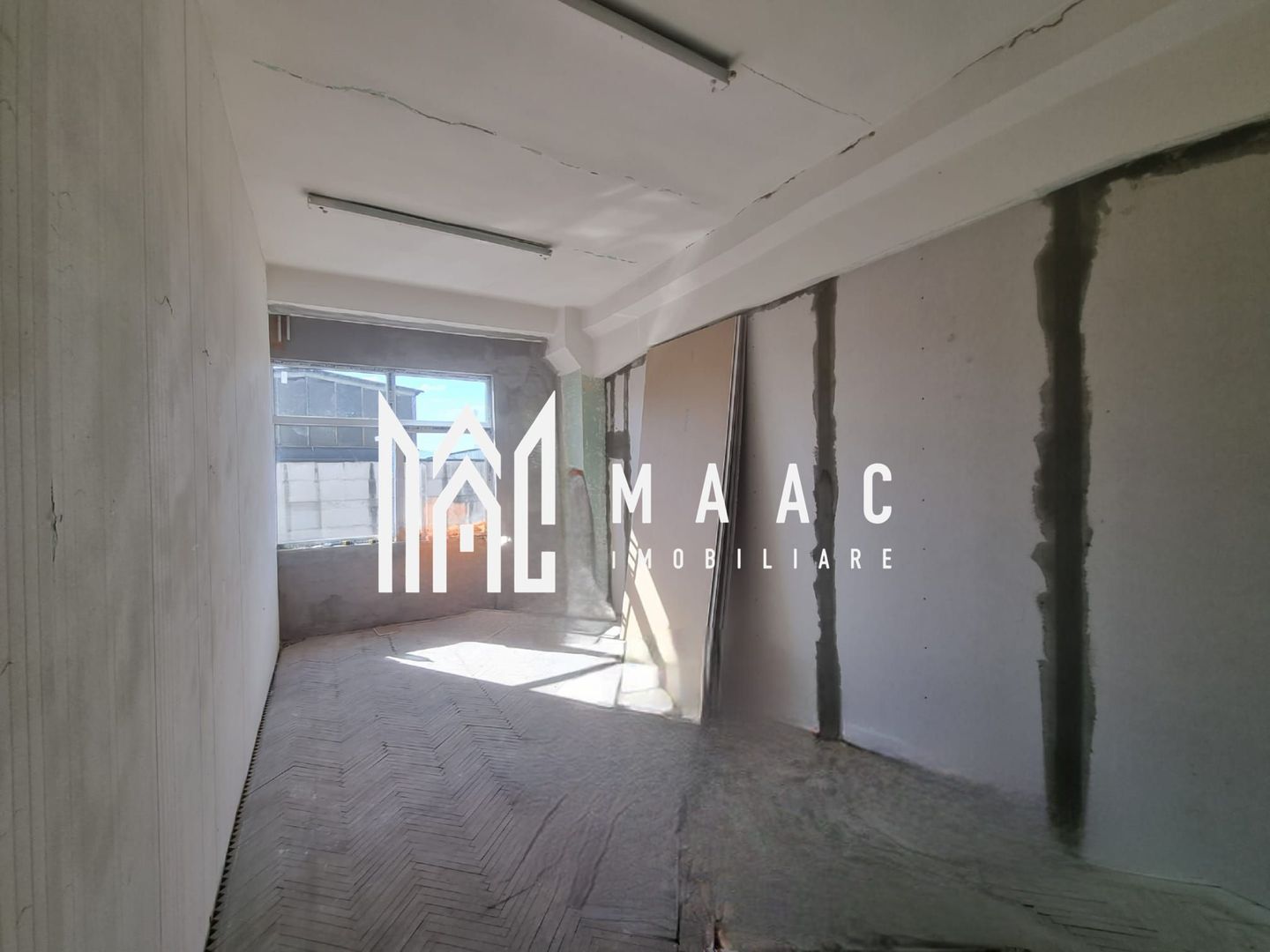 Spatiu de Birou de Inchiriat | 20MPU | Lazaret - Poză 1