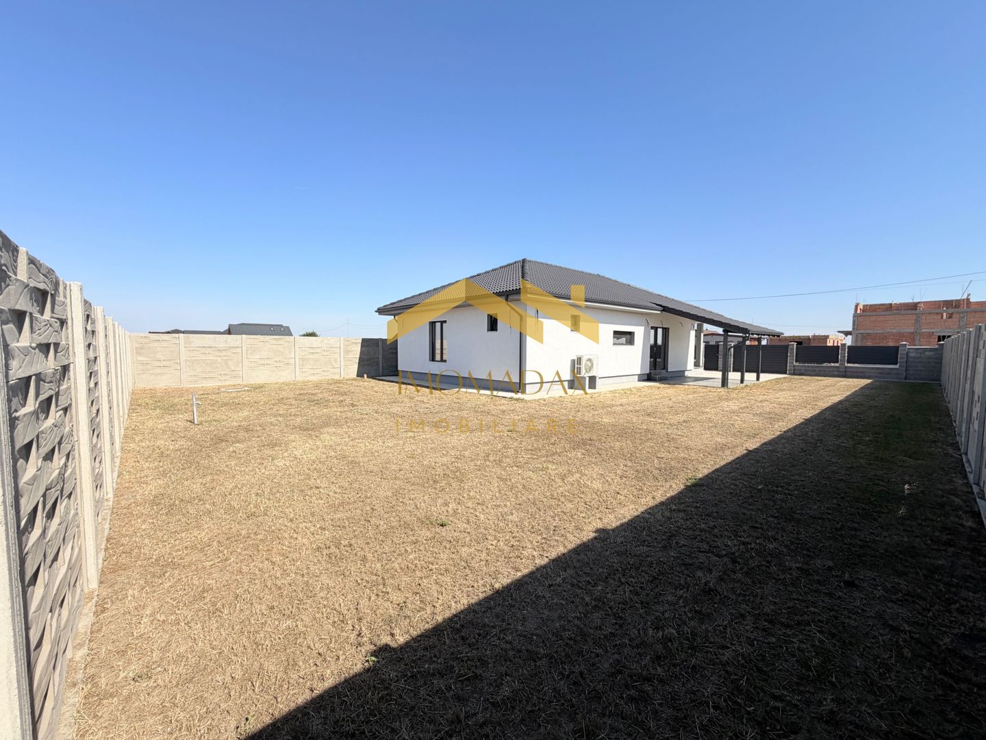 -Casa Individuala - Parter - 4 camere - - Poză 5