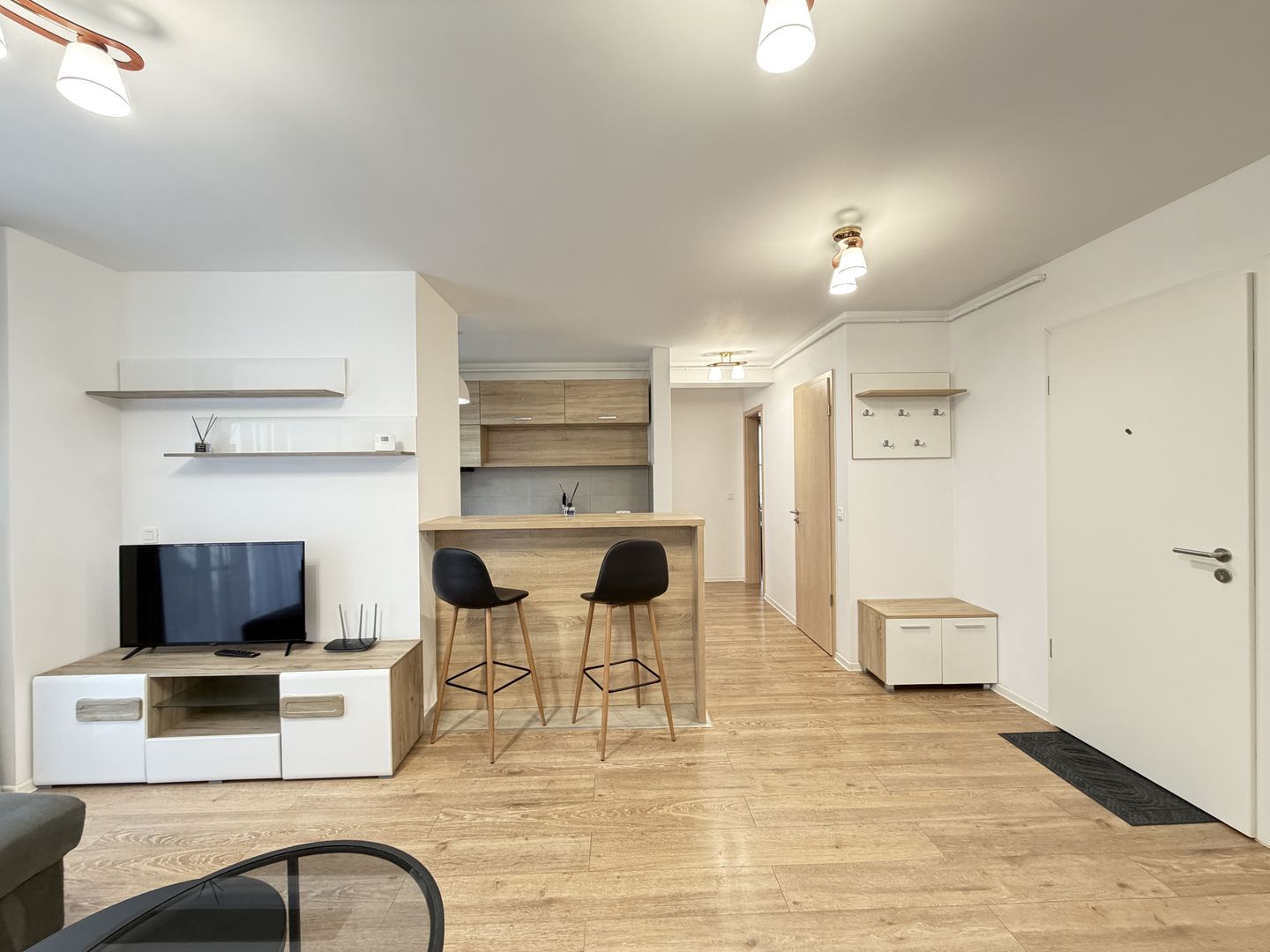 Studio - Coresi Avantgarden-Kasper - Poză 3