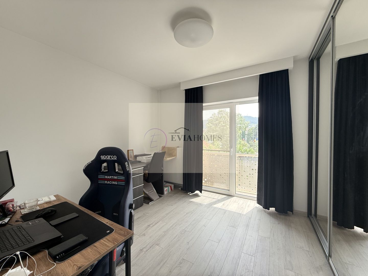 Apartament cu 3 camere / Parcare Exterioara inclusa / Zona BMW - Poză 5