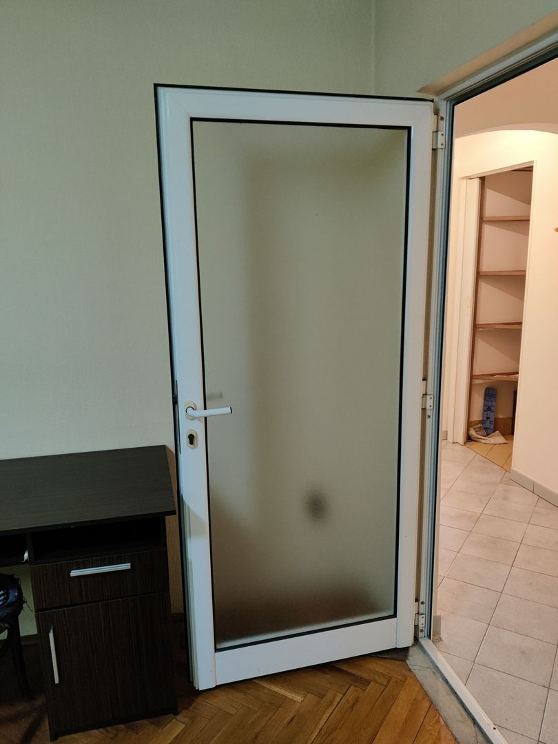 APARTAMENT DECOMANDAT  3 CAMERE CALEA ARADULUI - Poză 19