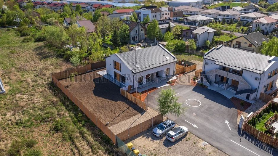 Vila Duplex 5 camere Otopeni - Poză 36